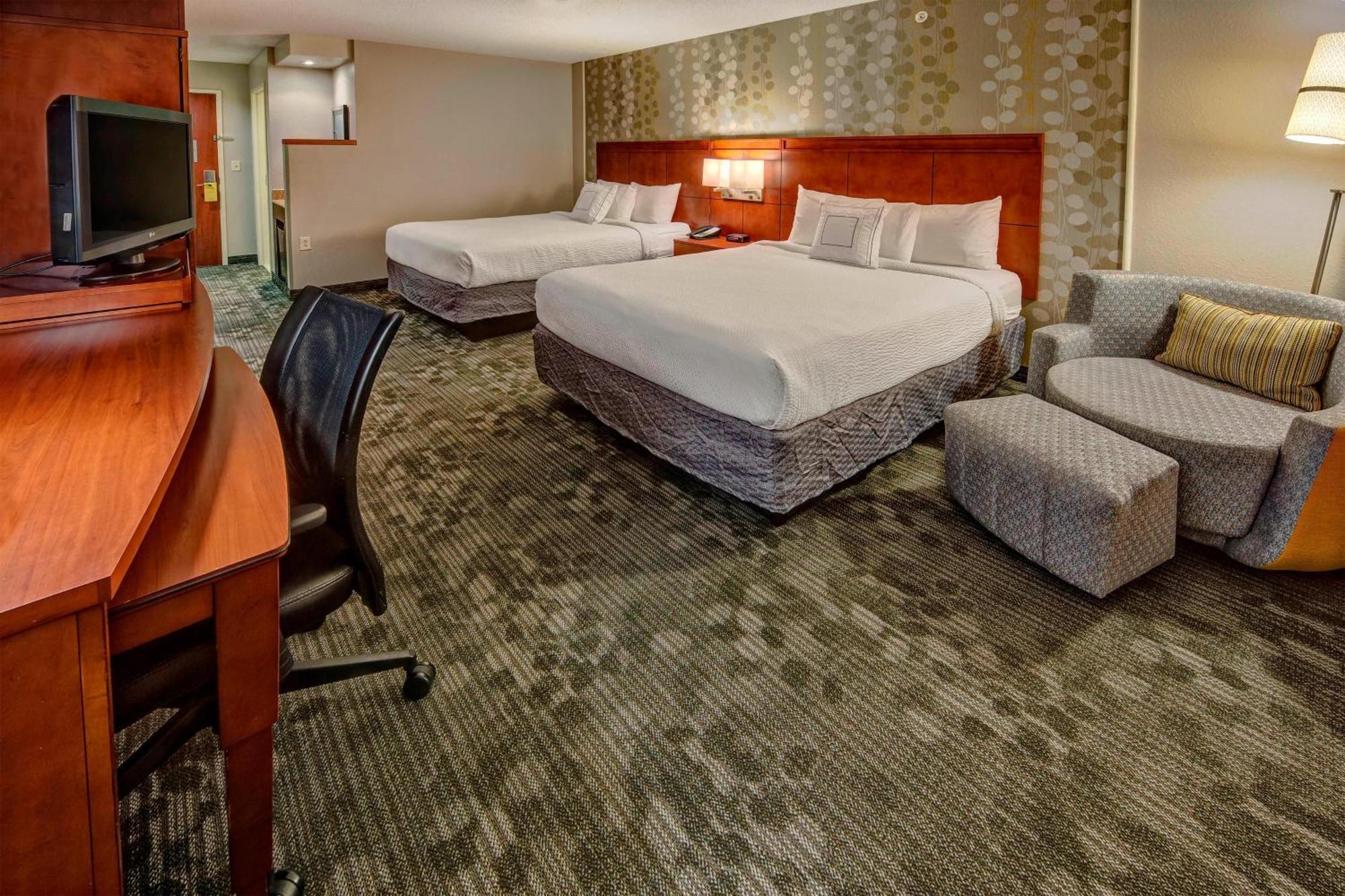 Courtyard By Marriott Alexandria Exterior foto